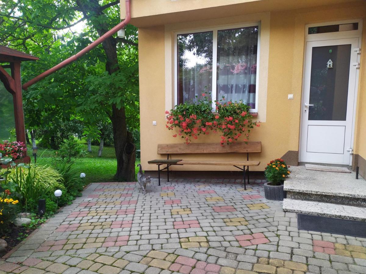 Apartament W Domu Na Wsi Tomaszów Lubelski Eksteriør bilde