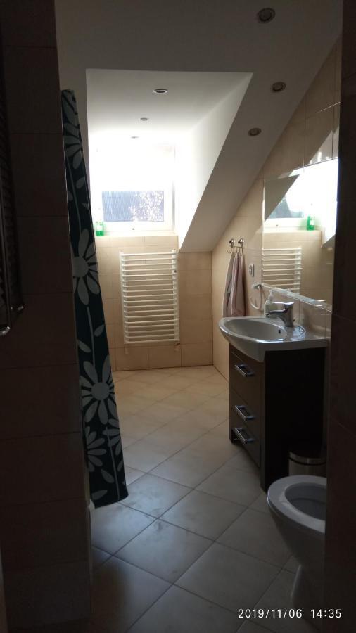 Apartament W Domu Na Wsi Tomaszów Lubelski Eksteriør bilde
